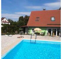 Einfamilienhaus - 350.000,00&nbsp;EUR Kaufpreis, ca.&nbsp; 130,00&nbsp;m&sup2; in Bad Lausick (PLZ: 04651)