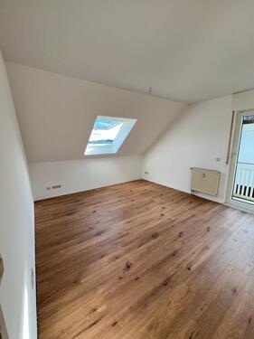 Foto - Erstbezug: Helle 4-Zimmer-Wohnung mit Balkon & Stellplatz