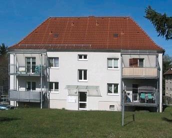 Foto - Wohnung mit EBK & Balkon in Ebersbach (02730)