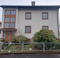 Marktredwitz-Zweifamilienhaus - 380.000,00 EUR Kaufpreis, ca.  200,00 m² in Marktredwitz (PLZ: 95615)