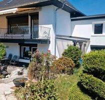 Zwei Familien Haus im Buseck - 735.000,00&nbsp;EUR Kaufpreis, ca.&nbsp; 195,00&nbsp;m&sup2; in Buseck (PLZ: 35418)