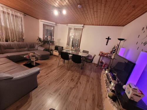 Foto - 4 Zimmerwohnung im 2.OG - 1.100,00&nbsp;EUR Kaltmiete,