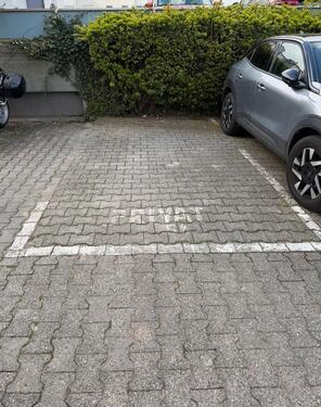 Foto - PKW Stellplatz zur Miete in Rüsselsheim