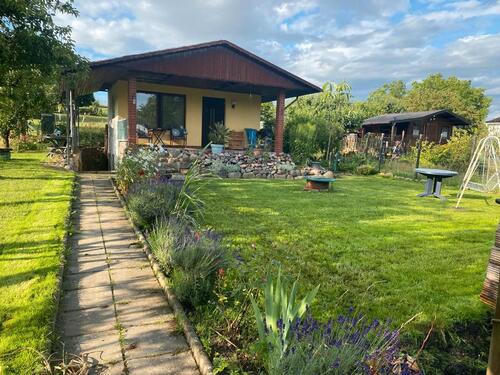 Foto - Kleingarten - 2.000,00&nbsp;EUR Kaltmiete, ca.&nbsp; 0,00&nbsp;m&sup2;