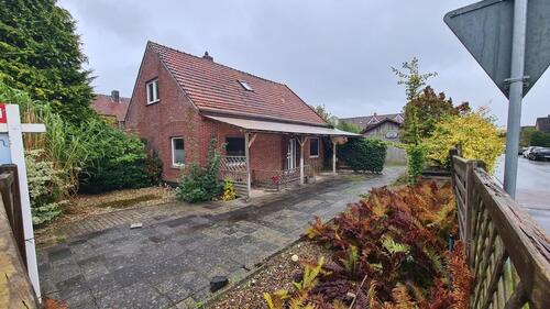 Foto - Einfamilienhaus mit großem Grundstück in Schortens-Heidmühle