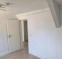 renovierte Dachgeschosswohnung, 45 qm, ab 01.01.2026 - Dortmund Bövinghausen