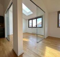 Dachgeschoss mit Wintergarten - 1.200,00 EUR Kaltmiete, in Dallgow-Döberitz (PLZ: 14624)