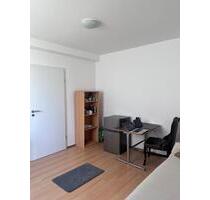 Zimmer in einer 4er WG (auf zwei Stockwerken) - Nürnberg Gebersdorf