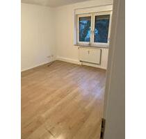 2 Zimmer Wohnung: Nähe Innenstadt - Saarbrücken