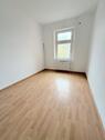 Foto - 3 Zimmer Wohnung mit Terrasse - 870,00 EUR Kaltmiete, ca.  87,00 m²