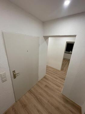 Foto - 4 Zimmer Wohnung,102 qm - 800,00&nbsp;EUR Kaltmiete, ca.&nbsp; 102,00&nbsp;m&sup2;