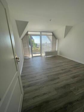 Foto - 2 Zimmer Dachgeschoßwohnung zum Kaufen in Niederkassel