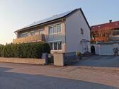 Foto - Massives Zweifamilienhaus mit Garten & PV-Einnahmen, von privat!