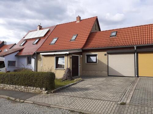 Foto - Reihen-Einfamilienhaus mit großem Garten
