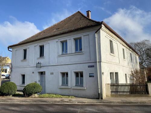 Foto - Einzigartige 2-Zimmer Whg. in denkmalgeschütztem Altbau am Fluss