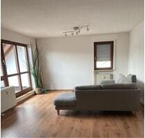 Exklusive 2 Zimmer DG Wohnung mit Balkon - Markt Erlbach