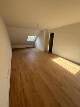 Foto - 3 Zimmer Dachgeschoßwohnung zur Miete in Wiesbaden