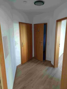 Foto - Vermiete in Ahnatal renovierte Wohnung 2 ZKB im Souterrain