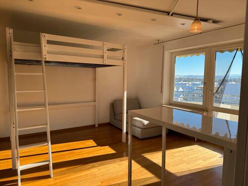 Foto - Sonniges Single Apartment Wohnung Balkon Küche möbliert Bergblick