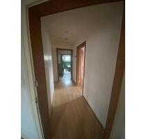 Dachgeschosswohnung - 520,00&nbsp;EUR Kaltmiete, ca.&nbsp; 90,00&nbsp;m&sup2; in Velbert (PLZ: 42555) Langenberg