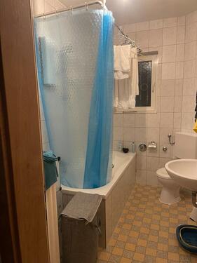 Foto - 2 Zimmer mit Balkon und Badewanne