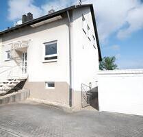 Doppelhaushälfte 141 m² mit Einliegerbereich, Garten & Garage - Heusweiler