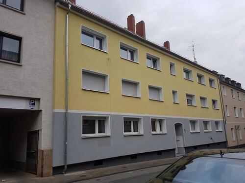 Foto - Neu Renovierte 1,5 Zimmer Wohnung im EG mit Balkon !