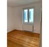 Schöne Altbauwohnung mit 4 Zimmern - Wertheim