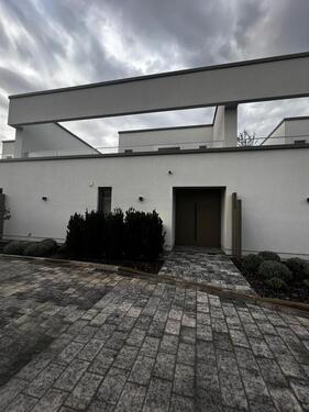 Foto - modernes Reihenmittelhaus mit EBK und 2 Terrassen