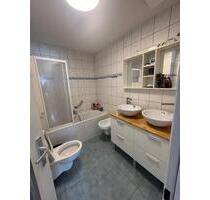 3 Zimmerwohnung - frisch Teilrenoviert - mit Küche - E-Ladesäule - Etzenricht