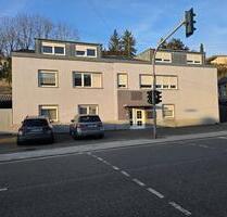 Wohnung im EG eines 5.Familienhauses mit PKW -Stellplatz - Saarbrücken Brebach-Fechingen