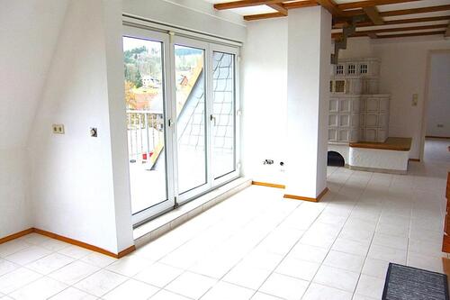 Foto - Moderne Nichtraucher Wohnung 3,5Zimmer, Loggia, Balkon,Kachelofen