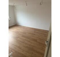 Helle 3-Zimmer-Wohnung nach Kernsanierung – Erstbezug ab Januar! - Detmold