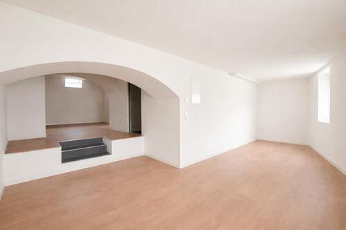 Foto - Frisch sanierte 3-Zimmer-Souterrainwohnung mit offenem Wohnkonzept & Wärmepumpe – Erstbezug