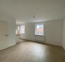 Schöne 2 Zimmerwohnung in der Stadt mit Waschmaschine und Kühls - Kiel