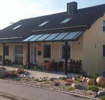 Einfamilienhaus mit Pool, Photovoltaik und liebevoll gestaltetem - Zell