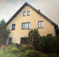 Zweifamilienhaus mit großem Grundstück für Gartenliebhaber - Bielefeld Jöllenbeck