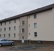 Ruhig gelegene 2-Zimmer-Wohnung mit Balkon in Halsbrücke, Einbauküche optional