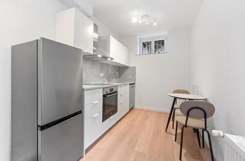 Foto - 2 ZKB, möbliert, Westend-Süd, Erstbezug nach Sanierung