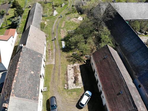 Foto - 2 Seiten Bauernhof - 165.000,00&nbsp;EUR Kaufpreis, ca.&nbsp; 270,00&nbsp;m&sup2;