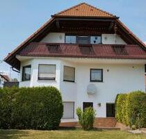 13 Automin.v. Gießen entf. 3 Fam. Haus m. Photovoltaik zu - Lohra