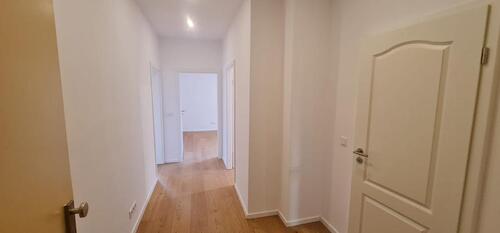 Foto - PROVISIONSFREI • Wohnung mit 3 Zimmern • Erstbezug nach Sanierung