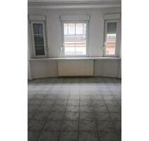 Mietwohnung Altena zentral - 960,00&nbsp;EUR Kaltmiete, ca.&nbsp; 100,00&nbsp;m&sup2; in Altena (PLZ: 58762)