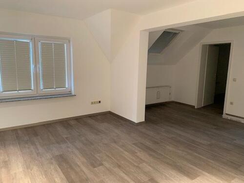 Foto - 3 Zimmer Dachgeschoßwohnung zur Miete in Wilnsdorf