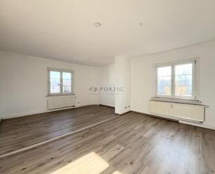 Viel Platz, zwei Bäder, vier Zimmer – praktisch wohnen mit Komfort - Chemnitz Bernsdorf