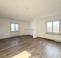 Viel Platz, zwei Bäder, vier Zimmer – praktisch wohnen mit Komfort - Chemnitz Bernsdorf