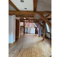 Großzügige Dachgeschosswohnung mit Loft-Charakter und Balkon - Duderstadt