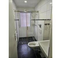 Sanierte 2,5 Zi, Video-Sprechanlage, elektr. Rollos, Solaranlage - Duisburg Mittelmeiderich