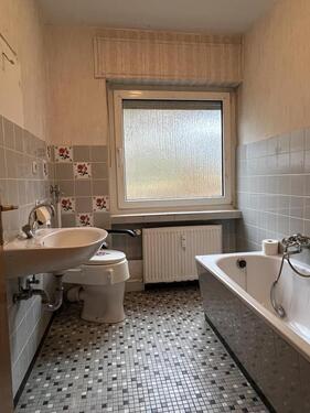 Foto - *** In Renovierung *** 3 Zi, KDB + Balkon in Bestwig