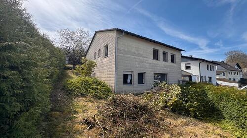 Foto - Zweifamilienhaus in Wiehl Drabenderhöhe mit Garage